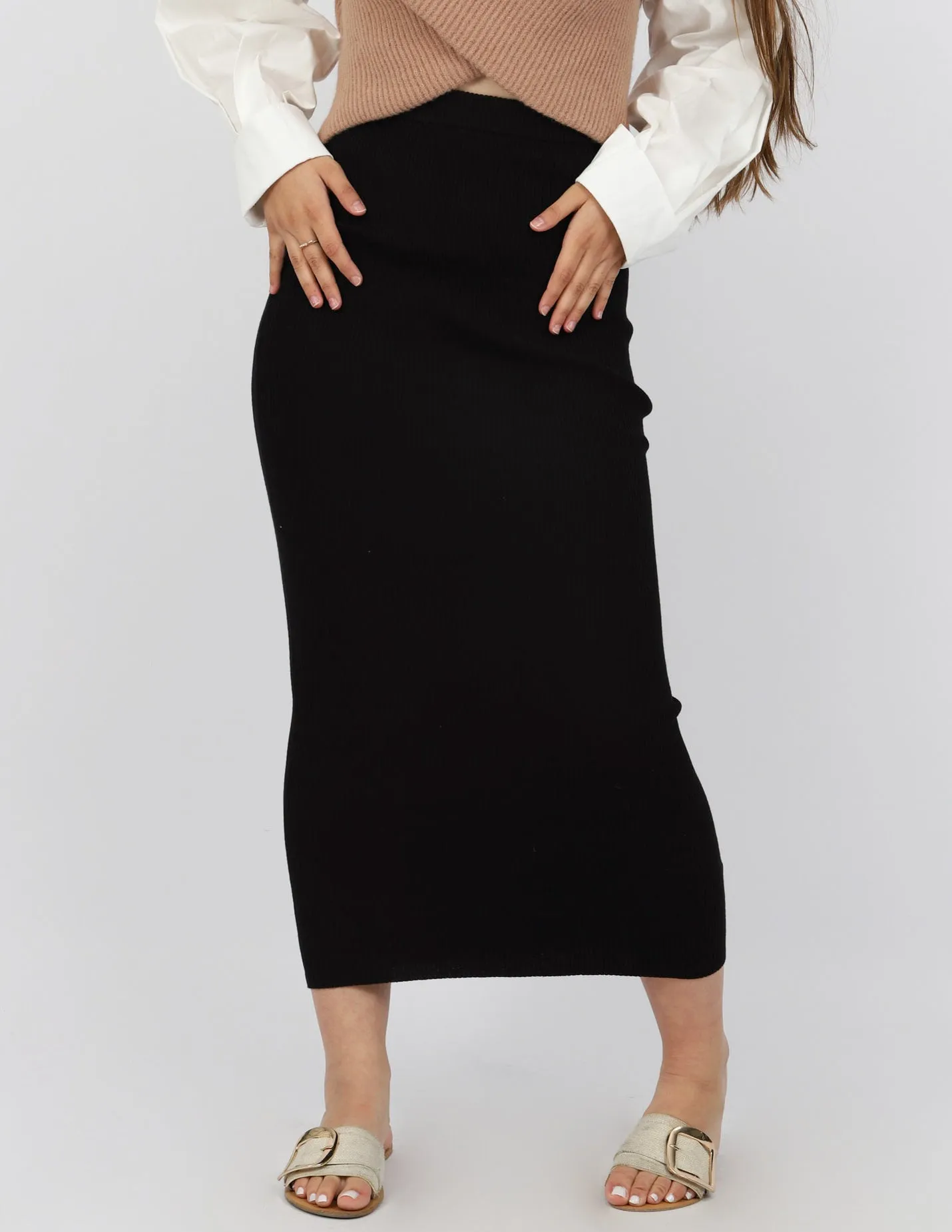 Ribbed Knit Skirt - Shades of Black